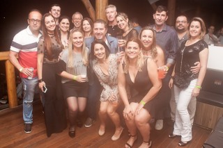 
<a style='margin-left: 5px;' class='btn btn-xs btn-social btn-facebook' href='https://www.facebook.com/sharer/sharer.php?u=https://www.galeramix.com.br/imagem/a86/800-800-90/conteudo/site_galerias/86/skank-petry-galera-mix-57.jpg' rel='popup' data-width='500' data-height='400'><i class='fa fa-facebook'></i>Compartilhar <span class='hidden-xs'>no Facebook</span>
</a> 
<a class='btn btn-default btn-xs' target='_blank' href='imagem/a86/800-800-90/conteudo/site_galerias/86/skank-petry-galera-mix-57.jpg'>
<span class='glyphicon glyphicon-cloud-download'></span> Salvar
</a>
