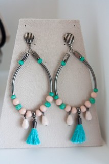 
<a style='margin-left: 5px;' class='btn btn-xs btn-social btn-facebook' href='https://www.facebook.com/sharer/sharer.php?u=https://www.galeramix.com.br/imagem/a87/800-800-90/conteudo/site_galerias/87/trend-art-tijucas-galera-mix-147.jpg' rel='popup' data-width='500' data-height='400'><i class='fa fa-facebook'></i>Compartilhar <span class='hidden-xs'>no Facebook</span>
</a> 
<a class='btn btn-default btn-xs' target='_blank' href='imagem/a87/800-800-90/conteudo/site_galerias/87/trend-art-tijucas-galera-mix-147.jpg'>
<span class='glyphicon glyphicon-cloud-download'></span> Salvar
</a>
