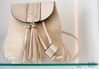 
<a style='margin-left: 5px;' class='btn btn-xs btn-social btn-facebook' href='https://www.facebook.com/sharer/sharer.php?u=https://www.galeramix.com.br/imagem/a87/800-800-90/conteudo/site_galerias/87/trend-art-tijucas-galera-mix-157.jpg' rel='popup' data-width='500' data-height='400'><i class='fa fa-facebook'></i>Compartilhar <span class='hidden-xs'>no Facebook</span>
</a> 
<a class='btn btn-default btn-xs' target='_blank' href='imagem/a87/800-800-90/conteudo/site_galerias/87/trend-art-tijucas-galera-mix-157.jpg'>
<span class='glyphicon glyphicon-cloud-download'></span> Salvar
</a>
