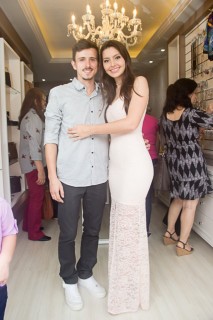 
<a style='margin-left: 5px;' class='btn btn-xs btn-social btn-facebook' href='https://www.facebook.com/sharer/sharer.php?u=https://www.galeramix.com.br/imagem/a87/800-800-90/conteudo/site_galerias/87/trend-art-tijucas-galera-mix-68.jpg' rel='popup' data-width='500' data-height='400'><i class='fa fa-facebook'></i>Compartilhar <span class='hidden-xs'>no Facebook</span>
</a> 
<a class='btn btn-default btn-xs' target='_blank' href='imagem/a87/800-800-90/conteudo/site_galerias/87/trend-art-tijucas-galera-mix-68.jpg'>
<span class='glyphicon glyphicon-cloud-download'></span> Salvar
</a>
