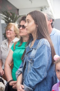 
<a style='margin-left: 5px;' class='btn btn-xs btn-social btn-facebook' href='https://www.facebook.com/sharer/sharer.php?u=https://www.galeramix.com.br/imagem/a87/800-800-90/conteudo/site_galerias/87/trend-art-tijucas-galera-mix-92.jpg' rel='popup' data-width='500' data-height='400'><i class='fa fa-facebook'></i>Compartilhar <span class='hidden-xs'>no Facebook</span>
</a> 
<a class='btn btn-default btn-xs' target='_blank' href='imagem/a87/800-800-90/conteudo/site_galerias/87/trend-art-tijucas-galera-mix-92.jpg'>
<span class='glyphicon glyphicon-cloud-download'></span> Salvar
</a>
