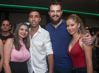 
<a style='margin-left: 5px;' class='btn btn-xs btn-social btn-facebook' href='https://www.facebook.com/sharer/sharer.php?u=https://www.galeramix.com.br/imagem/a88/800-800-90/conteudo/site_galerias/88/arena-petry-sao-jose-galera-mix-107.jpg' rel='popup' data-width='500' data-height='400'><i class='fa fa-facebook'></i>Compartilhar <span class='hidden-xs'>no Facebook</span>
</a> 
<a class='btn btn-default btn-xs' target='_blank' href='imagem/a88/800-800-90/conteudo/site_galerias/88/arena-petry-sao-jose-galera-mix-107.jpg'>
<span class='glyphicon glyphicon-cloud-download'></span> Salvar
</a>
