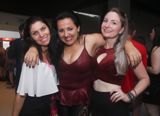 
<a style='margin-left: 5px;' class='btn btn-xs btn-social btn-facebook' href='https://www.facebook.com/sharer/sharer.php?u=https://www.galeramix.com.br/imagem/a88/800-800-90/conteudo/site_galerias/88/arena-petry-sao-jose-galera-mix-117.jpg' rel='popup' data-width='500' data-height='400'><i class='fa fa-facebook'></i>Compartilhar <span class='hidden-xs'>no Facebook</span>
</a> 
<a class='btn btn-default btn-xs' target='_blank' href='imagem/a88/800-800-90/conteudo/site_galerias/88/arena-petry-sao-jose-galera-mix-117.jpg'>
<span class='glyphicon glyphicon-cloud-download'></span> Salvar
</a>
