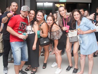 
<a style='margin-left: 5px;' class='btn btn-xs btn-social btn-facebook' href='https://www.facebook.com/sharer/sharer.php?u=https://www.galeramix.com.br/imagem/a88/800-800-90/conteudo/site_galerias/88/arena-petry-sao-jose-galera-mix-123.jpg' rel='popup' data-width='500' data-height='400'><i class='fa fa-facebook'></i>Compartilhar <span class='hidden-xs'>no Facebook</span>
</a> 
<a class='btn btn-default btn-xs' target='_blank' href='imagem/a88/800-800-90/conteudo/site_galerias/88/arena-petry-sao-jose-galera-mix-123.jpg'>
<span class='glyphicon glyphicon-cloud-download'></span> Salvar
</a>
