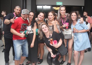 
<a style='margin-left: 5px;' class='btn btn-xs btn-social btn-facebook' href='https://www.facebook.com/sharer/sharer.php?u=https://www.galeramix.com.br/imagem/a88/800-800-90/conteudo/site_galerias/88/arena-petry-sao-jose-galera-mix-124.jpg' rel='popup' data-width='500' data-height='400'><i class='fa fa-facebook'></i>Compartilhar <span class='hidden-xs'>no Facebook</span>
</a> 
<a class='btn btn-default btn-xs' target='_blank' href='imagem/a88/800-800-90/conteudo/site_galerias/88/arena-petry-sao-jose-galera-mix-124.jpg'>
<span class='glyphicon glyphicon-cloud-download'></span> Salvar
</a>
