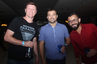 
<a style='margin-left: 5px;' class='btn btn-xs btn-social btn-facebook' href='https://www.facebook.com/sharer/sharer.php?u=https://www.galeramix.com.br/imagem/a88/800-800-90/conteudo/site_galerias/88/arena-petry-sao-jose-galera-mix-24.jpg' rel='popup' data-width='500' data-height='400'><i class='fa fa-facebook'></i>Compartilhar <span class='hidden-xs'>no Facebook</span>
</a> 
<a class='btn btn-default btn-xs' target='_blank' href='imagem/a88/800-800-90/conteudo/site_galerias/88/arena-petry-sao-jose-galera-mix-24.jpg'>
<span class='glyphicon glyphicon-cloud-download'></span> Salvar
</a>
