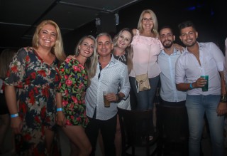 
<a style='margin-left: 5px;' class='btn btn-xs btn-social btn-facebook' href='https://www.facebook.com/sharer/sharer.php?u=https://www.galeramix.com.br/imagem/a88/800-800-90/conteudo/site_galerias/88/arena-petry-sao-jose-galera-mix-30.jpg' rel='popup' data-width='500' data-height='400'><i class='fa fa-facebook'></i>Compartilhar <span class='hidden-xs'>no Facebook</span>
</a> 
<a class='btn btn-default btn-xs' target='_blank' href='imagem/a88/800-800-90/conteudo/site_galerias/88/arena-petry-sao-jose-galera-mix-30.jpg'>
<span class='glyphicon glyphicon-cloud-download'></span> Salvar
</a>
