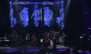 
<a style='margin-left: 5px;' class='btn btn-xs btn-social btn-facebook' href='https://www.facebook.com/sharer/sharer.php?u=https://www.galeramix.com.br/imagem/a88/800-800-90/conteudo/site_galerias/88/arena-petry-sao-jose-galera-mix-38.jpg' rel='popup' data-width='500' data-height='400'><i class='fa fa-facebook'></i>Compartilhar <span class='hidden-xs'>no Facebook</span>
</a> 
<a class='btn btn-default btn-xs' target='_blank' href='imagem/a88/800-800-90/conteudo/site_galerias/88/arena-petry-sao-jose-galera-mix-38.jpg'>
<span class='glyphicon glyphicon-cloud-download'></span> Salvar
</a>
