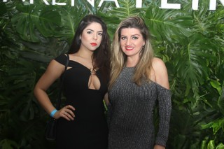 
<a style='margin-left: 5px;' class='btn btn-xs btn-social btn-facebook' href='https://www.facebook.com/sharer/sharer.php?u=https://www.galeramix.com.br/imagem/a88/800-800-90/conteudo/site_galerias/88/arena-petry-sao-jose-galera-mix-44.jpg' rel='popup' data-width='500' data-height='400'><i class='fa fa-facebook'></i>Compartilhar <span class='hidden-xs'>no Facebook</span>
</a> 
<a class='btn btn-default btn-xs' target='_blank' href='imagem/a88/800-800-90/conteudo/site_galerias/88/arena-petry-sao-jose-galera-mix-44.jpg'>
<span class='glyphicon glyphicon-cloud-download'></span> Salvar
</a>
