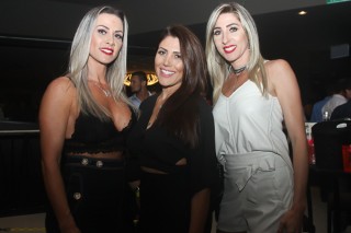 
<a style='margin-left: 5px;' class='btn btn-xs btn-social btn-facebook' href='https://www.facebook.com/sharer/sharer.php?u=https://www.galeramix.com.br/imagem/a88/800-800-90/conteudo/site_galerias/88/arena-petry-sao-jose-galera-mix-51.jpg' rel='popup' data-width='500' data-height='400'><i class='fa fa-facebook'></i>Compartilhar <span class='hidden-xs'>no Facebook</span>
</a> 
<a class='btn btn-default btn-xs' target='_blank' href='imagem/a88/800-800-90/conteudo/site_galerias/88/arena-petry-sao-jose-galera-mix-51.jpg'>
<span class='glyphicon glyphicon-cloud-download'></span> Salvar
</a>
