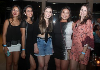 
<a style='margin-left: 5px;' class='btn btn-xs btn-social btn-facebook' href='https://www.facebook.com/sharer/sharer.php?u=https://www.galeramix.com.br/imagem/a88/800-800-90/conteudo/site_galerias/88/arena-petry-sao-jose-galera-mix-70.jpg' rel='popup' data-width='500' data-height='400'><i class='fa fa-facebook'></i>Compartilhar <span class='hidden-xs'>no Facebook</span>
</a> 
<a class='btn btn-default btn-xs' target='_blank' href='imagem/a88/800-800-90/conteudo/site_galerias/88/arena-petry-sao-jose-galera-mix-70.jpg'>
<span class='glyphicon glyphicon-cloud-download'></span> Salvar
</a>
