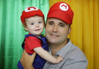 
<a style='margin-left: 5px;' class='btn btn-xs btn-social btn-facebook' href='https://www.facebook.com/sharer/sharer.php?u=https://www.galeramix.com.br/imagem/a90/800-800-90/conteudo/site_galerias/90/img0280-copia.jpg' rel='popup' data-width='500' data-height='400'><i class='fa fa-facebook'></i>Compartilhar <span class='hidden-xs'>no Facebook</span>
</a> 
<a class='btn btn-default btn-xs' target='_blank' href='imagem/a90/800-800-90/conteudo/site_galerias/90/img0280-copia.jpg'>
<span class='glyphicon glyphicon-cloud-download'></span> Salvar
</a>
