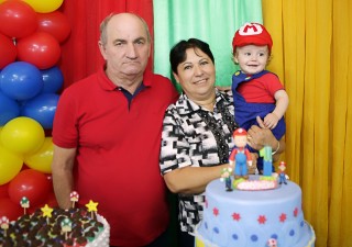 
<a style='margin-left: 5px;' class='btn btn-xs btn-social btn-facebook' href='https://www.facebook.com/sharer/sharer.php?u=https://www.galeramix.com.br/imagem/a90/800-800-90/conteudo/site_galerias/90/img0300-copia.jpg' rel='popup' data-width='500' data-height='400'><i class='fa fa-facebook'></i>Compartilhar <span class='hidden-xs'>no Facebook</span>
</a> 
<a class='btn btn-default btn-xs' target='_blank' href='imagem/a90/800-800-90/conteudo/site_galerias/90/img0300-copia.jpg'>
<span class='glyphicon glyphicon-cloud-download'></span> Salvar
</a>
