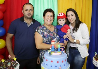 
<a style='margin-left: 5px;' class='btn btn-xs btn-social btn-facebook' href='https://www.facebook.com/sharer/sharer.php?u=https://www.galeramix.com.br/imagem/a90/800-800-90/conteudo/site_galerias/90/img0314-copia.jpg' rel='popup' data-width='500' data-height='400'><i class='fa fa-facebook'></i>Compartilhar <span class='hidden-xs'>no Facebook</span>
</a> 
<a class='btn btn-default btn-xs' target='_blank' href='imagem/a90/800-800-90/conteudo/site_galerias/90/img0314-copia.jpg'>
<span class='glyphicon glyphicon-cloud-download'></span> Salvar
</a>
