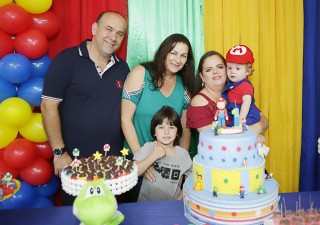 
<a style='margin-left: 5px;' class='btn btn-xs btn-social btn-facebook' href='https://www.facebook.com/sharer/sharer.php?u=https://www.galeramix.com.br/imagem/a90/800-800-90/conteudo/site_galerias/90/img0432-copia.jpg' rel='popup' data-width='500' data-height='400'><i class='fa fa-facebook'></i>Compartilhar <span class='hidden-xs'>no Facebook</span>
</a> 
<a class='btn btn-default btn-xs' target='_blank' href='imagem/a90/800-800-90/conteudo/site_galerias/90/img0432-copia.jpg'>
<span class='glyphicon glyphicon-cloud-download'></span> Salvar
</a>
