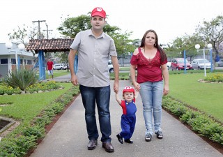 
<a style='margin-left: 5px;' class='btn btn-xs btn-social btn-facebook' href='https://www.facebook.com/sharer/sharer.php?u=https://www.galeramix.com.br/imagem/a90/800-800-90/conteudo/site_galerias/90/img0487-copia.jpg' rel='popup' data-width='500' data-height='400'><i class='fa fa-facebook'></i>Compartilhar <span class='hidden-xs'>no Facebook</span>
</a> 
<a class='btn btn-default btn-xs' target='_blank' href='imagem/a90/800-800-90/conteudo/site_galerias/90/img0487-copia.jpg'>
<span class='glyphicon glyphicon-cloud-download'></span> Salvar
</a>
