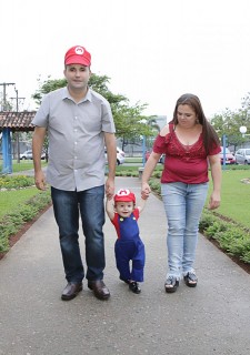 
<a style='margin-left: 5px;' class='btn btn-xs btn-social btn-facebook' href='https://www.facebook.com/sharer/sharer.php?u=https://www.galeramix.com.br/imagem/a90/800-800-90/conteudo/site_galerias/90/img0490-copia.jpg' rel='popup' data-width='500' data-height='400'><i class='fa fa-facebook'></i>Compartilhar <span class='hidden-xs'>no Facebook</span>
</a> 
<a class='btn btn-default btn-xs' target='_blank' href='imagem/a90/800-800-90/conteudo/site_galerias/90/img0490-copia.jpg'>
<span class='glyphicon glyphicon-cloud-download'></span> Salvar
</a>
