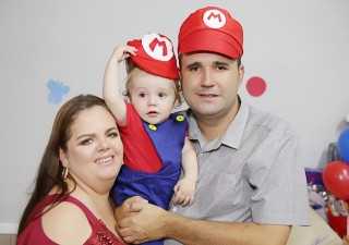 
<a style='margin-left: 5px;' class='btn btn-xs btn-social btn-facebook' href='https://www.facebook.com/sharer/sharer.php?u=https://www.galeramix.com.br/imagem/a90/800-800-90/conteudo/site_galerias/90/img0605-copia.jpg' rel='popup' data-width='500' data-height='400'><i class='fa fa-facebook'></i>Compartilhar <span class='hidden-xs'>no Facebook</span>
</a> 
<a class='btn btn-default btn-xs' target='_blank' href='imagem/a90/800-800-90/conteudo/site_galerias/90/img0605-copia.jpg'>
<span class='glyphicon glyphicon-cloud-download'></span> Salvar
</a>
