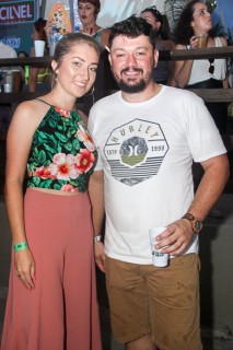 
<a style='margin-left: 5px;' class='btn btn-xs btn-social btn-facebook' href='https://www.facebook.com/sharer/sharer.php?u=https://www.galeramix.com.br/imagem/a94/800-800-90/conteudo/site_galerias/94/wesley-safadao-galera-mix-119.jpg' rel='popup' data-width='500' data-height='400'><i class='fa fa-facebook'></i>Compartilhar <span class='hidden-xs'>no Facebook</span>
</a> 
<a class='btn btn-default btn-xs' target='_blank' href='imagem/a94/800-800-90/conteudo/site_galerias/94/wesley-safadao-galera-mix-119.jpg'>
<span class='glyphicon glyphicon-cloud-download'></span> Salvar
</a>
