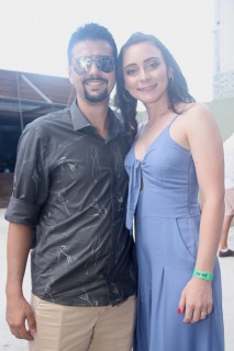 
<a style='margin-left: 5px;' class='btn btn-xs btn-social btn-facebook' href='https://www.facebook.com/sharer/sharer.php?u=https://www.galeramix.com.br/imagem/a94/800-800-90/conteudo/site_galerias/94/wesley-safadao-galera-mix-12.jpg' rel='popup' data-width='500' data-height='400'><i class='fa fa-facebook'></i>Compartilhar <span class='hidden-xs'>no Facebook</span>
</a> 
<a class='btn btn-default btn-xs' target='_blank' href='imagem/a94/800-800-90/conteudo/site_galerias/94/wesley-safadao-galera-mix-12.jpg'>
<span class='glyphicon glyphicon-cloud-download'></span> Salvar
</a>
