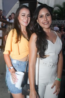 
<a style='margin-left: 5px;' class='btn btn-xs btn-social btn-facebook' href='https://www.facebook.com/sharer/sharer.php?u=https://www.galeramix.com.br/imagem/a94/800-800-90/conteudo/site_galerias/94/wesley-safadao-galera-mix-121.jpg' rel='popup' data-width='500' data-height='400'><i class='fa fa-facebook'></i>Compartilhar <span class='hidden-xs'>no Facebook</span>
</a> 
<a class='btn btn-default btn-xs' target='_blank' href='imagem/a94/800-800-90/conteudo/site_galerias/94/wesley-safadao-galera-mix-121.jpg'>
<span class='glyphicon glyphicon-cloud-download'></span> Salvar
</a>
