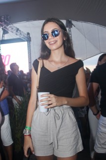 
<a style='margin-left: 5px;' class='btn btn-xs btn-social btn-facebook' href='https://www.facebook.com/sharer/sharer.php?u=https://www.galeramix.com.br/imagem/a94/800-800-90/conteudo/site_galerias/94/wesley-safadao-galera-mix-131.jpg' rel='popup' data-width='500' data-height='400'><i class='fa fa-facebook'></i>Compartilhar <span class='hidden-xs'>no Facebook</span>
</a> 
<a class='btn btn-default btn-xs' target='_blank' href='imagem/a94/800-800-90/conteudo/site_galerias/94/wesley-safadao-galera-mix-131.jpg'>
<span class='glyphicon glyphicon-cloud-download'></span> Salvar
</a>
