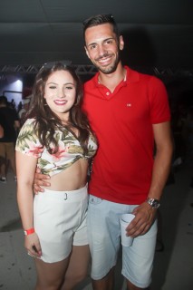 
<a style='margin-left: 5px;' class='btn btn-xs btn-social btn-facebook' href='https://www.facebook.com/sharer/sharer.php?u=https://www.galeramix.com.br/imagem/a94/800-800-90/conteudo/site_galerias/94/wesley-safadao-galera-mix-150.jpg' rel='popup' data-width='500' data-height='400'><i class='fa fa-facebook'></i>Compartilhar <span class='hidden-xs'>no Facebook</span>
</a> 
<a class='btn btn-default btn-xs' target='_blank' href='imagem/a94/800-800-90/conteudo/site_galerias/94/wesley-safadao-galera-mix-150.jpg'>
<span class='glyphicon glyphicon-cloud-download'></span> Salvar
</a>
