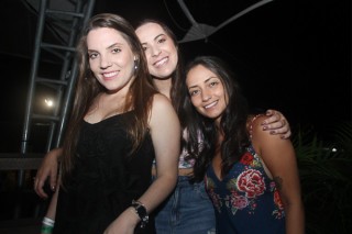 
<a style='margin-left: 5px;' class='btn btn-xs btn-social btn-facebook' href='https://www.facebook.com/sharer/sharer.php?u=https://www.galeramix.com.br/imagem/a94/800-800-90/conteudo/site_galerias/94/wesley-safadao-galera-mix-168.jpg' rel='popup' data-width='500' data-height='400'><i class='fa fa-facebook'></i>Compartilhar <span class='hidden-xs'>no Facebook</span>
</a> 
<a class='btn btn-default btn-xs' target='_blank' href='imagem/a94/800-800-90/conteudo/site_galerias/94/wesley-safadao-galera-mix-168.jpg'>
<span class='glyphicon glyphicon-cloud-download'></span> Salvar
</a>
