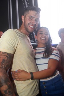 
<a style='margin-left: 5px;' class='btn btn-xs btn-social btn-facebook' href='https://www.facebook.com/sharer/sharer.php?u=https://www.galeramix.com.br/imagem/a94/800-800-90/conteudo/site_galerias/94/wesley-safadao-galera-mix-177.jpg' rel='popup' data-width='500' data-height='400'><i class='fa fa-facebook'></i>Compartilhar <span class='hidden-xs'>no Facebook</span>
</a> 
<a class='btn btn-default btn-xs' target='_blank' href='imagem/a94/800-800-90/conteudo/site_galerias/94/wesley-safadao-galera-mix-177.jpg'>
<span class='glyphicon glyphicon-cloud-download'></span> Salvar
</a>
