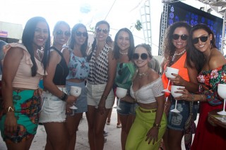 
<a style='margin-left: 5px;' class='btn btn-xs btn-social btn-facebook' href='https://www.facebook.com/sharer/sharer.php?u=https://www.galeramix.com.br/imagem/a94/800-800-90/conteudo/site_galerias/94/wesley-safadao-galera-mix-54.jpg' rel='popup' data-width='500' data-height='400'><i class='fa fa-facebook'></i>Compartilhar <span class='hidden-xs'>no Facebook</span>
</a> 
<a class='btn btn-default btn-xs' target='_blank' href='imagem/a94/800-800-90/conteudo/site_galerias/94/wesley-safadao-galera-mix-54.jpg'>
<span class='glyphicon glyphicon-cloud-download'></span> Salvar
</a>
