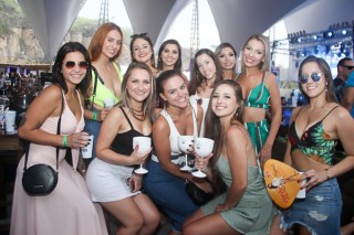 
<a style='margin-left: 5px;' class='btn btn-xs btn-social btn-facebook' href='https://www.facebook.com/sharer/sharer.php?u=https://www.galeramix.com.br/imagem/a94/800-800-90/conteudo/site_galerias/94/wesley-safadao-galera-mix-76.jpg' rel='popup' data-width='500' data-height='400'><i class='fa fa-facebook'></i>Compartilhar <span class='hidden-xs'>no Facebook</span>
</a> 
<a class='btn btn-default btn-xs' target='_blank' href='imagem/a94/800-800-90/conteudo/site_galerias/94/wesley-safadao-galera-mix-76.jpg'>
<span class='glyphicon glyphicon-cloud-download'></span> Salvar
</a>
