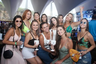 
<a style='margin-left: 5px;' class='btn btn-xs btn-social btn-facebook' href='https://www.facebook.com/sharer/sharer.php?u=https://www.galeramix.com.br/imagem/a94/800-800-90/conteudo/site_galerias/94/wesley-safadao-galera-mix-77.jpg' rel='popup' data-width='500' data-height='400'><i class='fa fa-facebook'></i>Compartilhar <span class='hidden-xs'>no Facebook</span>
</a> 
<a class='btn btn-default btn-xs' target='_blank' href='imagem/a94/800-800-90/conteudo/site_galerias/94/wesley-safadao-galera-mix-77.jpg'>
<span class='glyphicon glyphicon-cloud-download'></span> Salvar
</a>
