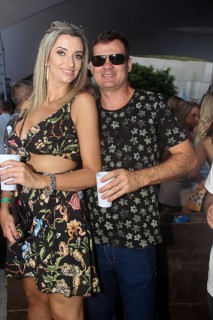 
<a style='margin-left: 5px;' class='btn btn-xs btn-social btn-facebook' href='https://www.facebook.com/sharer/sharer.php?u=https://www.galeramix.com.br/imagem/a94/800-800-90/conteudo/site_galerias/94/wesley-safadao-galera-mix-95.jpg' rel='popup' data-width='500' data-height='400'><i class='fa fa-facebook'></i>Compartilhar <span class='hidden-xs'>no Facebook</span>
</a> 
<a class='btn btn-default btn-xs' target='_blank' href='imagem/a94/800-800-90/conteudo/site_galerias/94/wesley-safadao-galera-mix-95.jpg'>
<span class='glyphicon glyphicon-cloud-download'></span> Salvar
</a>
