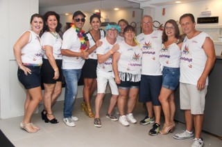 
                        <a style='margin-left: 5px;' class='btn btn-xs btn-social btn-facebook' href='https://www.facebook.com/sharer/sharer.php?u=https://www.galeramix.com.br/imagem/a96/800-800-90/conteudo/site_galerias/96/img3375.jpg' rel='popup' data-width='500' data-height='400'><i class='fa fa-facebook'></i>Compartilhar <span class='hidden-xs'>no Facebook</span>
                    </a> 
                    <a class='btn btn-default btn-xs' target='_blank' href='imagem/a96/800-800-90/conteudo/site_galerias/96/img3375.jpg'>
                        <span class='glyphicon glyphicon-cloud-download'></span> Salvar
                    </a>
                    