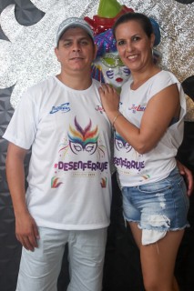 
<a style='margin-left: 5px;' class='btn btn-xs btn-social btn-facebook' href='https://www.facebook.com/sharer/sharer.php?u=https://www.galeramix.com.br/imagem/a96/800-800-90/conteudo/site_galerias/96/img3383.jpg' rel='popup' data-width='500' data-height='400'><i class='fa fa-facebook'></i>Compartilhar <span class='hidden-xs'>no Facebook</span>
</a> 
<a class='btn btn-default btn-xs' target='_blank' href='imagem/a96/800-800-90/conteudo/site_galerias/96/img3383.jpg'>
<span class='glyphicon glyphicon-cloud-download'></span> Salvar
</a>
