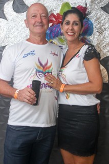 
<a style='margin-left: 5px;' class='btn btn-xs btn-social btn-facebook' href='https://www.facebook.com/sharer/sharer.php?u=https://www.galeramix.com.br/imagem/a96/800-800-90/conteudo/site_galerias/96/img3385.jpg' rel='popup' data-width='500' data-height='400'><i class='fa fa-facebook'></i>Compartilhar <span class='hidden-xs'>no Facebook</span>
</a> 
<a class='btn btn-default btn-xs' target='_blank' href='imagem/a96/800-800-90/conteudo/site_galerias/96/img3385.jpg'>
<span class='glyphicon glyphicon-cloud-download'></span> Salvar
</a>
