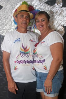 
<a style='margin-left: 5px;' class='btn btn-xs btn-social btn-facebook' href='https://www.facebook.com/sharer/sharer.php?u=https://www.galeramix.com.br/imagem/a96/800-800-90/conteudo/site_galerias/96/img3393.jpg' rel='popup' data-width='500' data-height='400'><i class='fa fa-facebook'></i>Compartilhar <span class='hidden-xs'>no Facebook</span>
</a> 
<a class='btn btn-default btn-xs' target='_blank' href='imagem/a96/800-800-90/conteudo/site_galerias/96/img3393.jpg'>
<span class='glyphicon glyphicon-cloud-download'></span> Salvar
</a>
