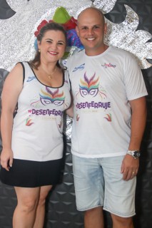 
<a style='margin-left: 5px;' class='btn btn-xs btn-social btn-facebook' href='https://www.facebook.com/sharer/sharer.php?u=https://www.galeramix.com.br/imagem/a96/800-800-90/conteudo/site_galerias/96/img3394.jpg' rel='popup' data-width='500' data-height='400'><i class='fa fa-facebook'></i>Compartilhar <span class='hidden-xs'>no Facebook</span>
</a> 
<a class='btn btn-default btn-xs' target='_blank' href='imagem/a96/800-800-90/conteudo/site_galerias/96/img3394.jpg'>
<span class='glyphicon glyphicon-cloud-download'></span> Salvar
</a>
