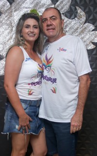 
<a style='margin-left: 5px;' class='btn btn-xs btn-social btn-facebook' href='https://www.facebook.com/sharer/sharer.php?u=https://www.galeramix.com.br/imagem/a96/800-800-90/conteudo/site_galerias/96/img3450.jpg' rel='popup' data-width='500' data-height='400'><i class='fa fa-facebook'></i>Compartilhar <span class='hidden-xs'>no Facebook</span>
</a> 
<a class='btn btn-default btn-xs' target='_blank' href='imagem/a96/800-800-90/conteudo/site_galerias/96/img3450.jpg'>
<span class='glyphicon glyphicon-cloud-download'></span> Salvar
</a>
