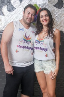 
<a style='margin-left: 5px;' class='btn btn-xs btn-social btn-facebook' href='https://www.facebook.com/sharer/sharer.php?u=https://www.galeramix.com.br/imagem/a96/800-800-90/conteudo/site_galerias/96/img3465.jpg' rel='popup' data-width='500' data-height='400'><i class='fa fa-facebook'></i>Compartilhar <span class='hidden-xs'>no Facebook</span>
</a> 
<a class='btn btn-default btn-xs' target='_blank' href='imagem/a96/800-800-90/conteudo/site_galerias/96/img3465.jpg'>
<span class='glyphicon glyphicon-cloud-download'></span> Salvar
</a>
