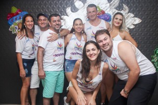 
<a style='margin-left: 5px;' class='btn btn-xs btn-social btn-facebook' href='https://www.facebook.com/sharer/sharer.php?u=https://www.galeramix.com.br/imagem/a96/800-800-90/conteudo/site_galerias/96/img3469.jpg' rel='popup' data-width='500' data-height='400'><i class='fa fa-facebook'></i>Compartilhar <span class='hidden-xs'>no Facebook</span>
</a> 
<a class='btn btn-default btn-xs' target='_blank' href='imagem/a96/800-800-90/conteudo/site_galerias/96/img3469.jpg'>
<span class='glyphicon glyphicon-cloud-download'></span> Salvar
</a>
