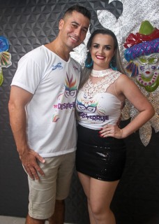 
<a style='margin-left: 5px;' class='btn btn-xs btn-social btn-facebook' href='https://www.facebook.com/sharer/sharer.php?u=https://www.galeramix.com.br/imagem/a96/800-800-90/conteudo/site_galerias/96/img3491.jpg' rel='popup' data-width='500' data-height='400'><i class='fa fa-facebook'></i>Compartilhar <span class='hidden-xs'>no Facebook</span>
</a> 
<a class='btn btn-default btn-xs' target='_blank' href='imagem/a96/800-800-90/conteudo/site_galerias/96/img3491.jpg'>
<span class='glyphicon glyphicon-cloud-download'></span> Salvar
</a>
