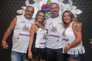 
<a style='margin-left: 5px;' class='btn btn-xs btn-social btn-facebook' href='https://www.facebook.com/sharer/sharer.php?u=https://www.galeramix.com.br/imagem/a96/800-800-90/conteudo/site_galerias/96/img3501.jpg' rel='popup' data-width='500' data-height='400'><i class='fa fa-facebook'></i>Compartilhar <span class='hidden-xs'>no Facebook</span>
</a> 
<a class='btn btn-default btn-xs' target='_blank' href='imagem/a96/800-800-90/conteudo/site_galerias/96/img3501.jpg'>
<span class='glyphicon glyphicon-cloud-download'></span> Salvar
</a>
