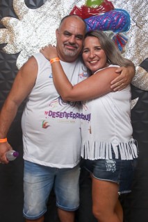 
<a style='margin-left: 5px;' class='btn btn-xs btn-social btn-facebook' href='https://www.facebook.com/sharer/sharer.php?u=https://www.galeramix.com.br/imagem/a96/800-800-90/conteudo/site_galerias/96/img3502.jpg' rel='popup' data-width='500' data-height='400'><i class='fa fa-facebook'></i>Compartilhar <span class='hidden-xs'>no Facebook</span>
</a> 
<a class='btn btn-default btn-xs' target='_blank' href='imagem/a96/800-800-90/conteudo/site_galerias/96/img3502.jpg'>
<span class='glyphicon glyphicon-cloud-download'></span> Salvar
</a>
