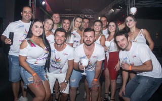 
<a style='margin-left: 5px;' class='btn btn-xs btn-social btn-facebook' href='https://www.facebook.com/sharer/sharer.php?u=https://www.galeramix.com.br/imagem/a96/800-800-90/conteudo/site_galerias/96/img3545.jpg' rel='popup' data-width='500' data-height='400'><i class='fa fa-facebook'></i>Compartilhar <span class='hidden-xs'>no Facebook</span>
</a> 
<a class='btn btn-default btn-xs' target='_blank' href='imagem/a96/800-800-90/conteudo/site_galerias/96/img3545.jpg'>
<span class='glyphicon glyphicon-cloud-download'></span> Salvar
</a>
