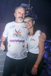 
<a style='margin-left: 5px;' class='btn btn-xs btn-social btn-facebook' href='https://www.facebook.com/sharer/sharer.php?u=https://www.galeramix.com.br/imagem/a96/800-800-90/conteudo/site_galerias/96/img3547.jpg' rel='popup' data-width='500' data-height='400'><i class='fa fa-facebook'></i>Compartilhar <span class='hidden-xs'>no Facebook</span>
</a> 
<a class='btn btn-default btn-xs' target='_blank' href='imagem/a96/800-800-90/conteudo/site_galerias/96/img3547.jpg'>
<span class='glyphicon glyphicon-cloud-download'></span> Salvar
</a>
