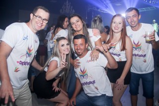 
<a style='margin-left: 5px;' class='btn btn-xs btn-social btn-facebook' href='https://www.facebook.com/sharer/sharer.php?u=https://www.galeramix.com.br/imagem/a96/800-800-90/conteudo/site_galerias/96/img3573.jpg' rel='popup' data-width='500' data-height='400'><i class='fa fa-facebook'></i>Compartilhar <span class='hidden-xs'>no Facebook</span>
</a> 
<a class='btn btn-default btn-xs' target='_blank' href='imagem/a96/800-800-90/conteudo/site_galerias/96/img3573.jpg'>
<span class='glyphicon glyphicon-cloud-download'></span> Salvar
</a>
