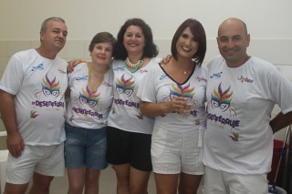 
<a style='margin-left: 5px;' class='btn btn-xs btn-social btn-facebook' href='https://www.facebook.com/sharer/sharer.php?u=https://www.galeramix.com.br/imagem/a96/800-800-90/conteudo/site_galerias/96/img3585.jpg' rel='popup' data-width='500' data-height='400'><i class='fa fa-facebook'></i>Compartilhar <span class='hidden-xs'>no Facebook</span>
</a> 
<a class='btn btn-default btn-xs' target='_blank' href='imagem/a96/800-800-90/conteudo/site_galerias/96/img3585.jpg'>
<span class='glyphicon glyphicon-cloud-download'></span> Salvar
</a>
