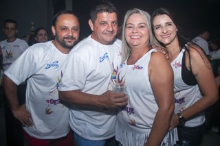 
<a style='margin-left: 5px;' class='btn btn-xs btn-social btn-facebook' href='https://www.facebook.com/sharer/sharer.php?u=https://www.galeramix.com.br/imagem/a96/800-800-90/conteudo/site_galerias/96/img3588.jpg' rel='popup' data-width='500' data-height='400'><i class='fa fa-facebook'></i>Compartilhar <span class='hidden-xs'>no Facebook</span>
</a> 
<a class='btn btn-default btn-xs' target='_blank' href='imagem/a96/800-800-90/conteudo/site_galerias/96/img3588.jpg'>
<span class='glyphicon glyphicon-cloud-download'></span> Salvar
</a>
