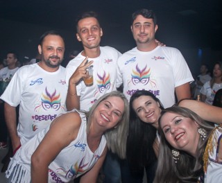 
<a style='margin-left: 5px;' class='btn btn-xs btn-social btn-facebook' href='https://www.facebook.com/sharer/sharer.php?u=https://www.galeramix.com.br/imagem/a96/800-800-90/conteudo/site_galerias/96/img3596.jpg' rel='popup' data-width='500' data-height='400'><i class='fa fa-facebook'></i>Compartilhar <span class='hidden-xs'>no Facebook</span>
</a> 
<a class='btn btn-default btn-xs' target='_blank' href='imagem/a96/800-800-90/conteudo/site_galerias/96/img3596.jpg'>
<span class='glyphicon glyphicon-cloud-download'></span> Salvar
</a>
